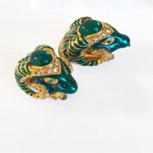 Vintage Craft cabachon Green/ Gold Enamel Rams Head Earrings 1980’s clamp clip